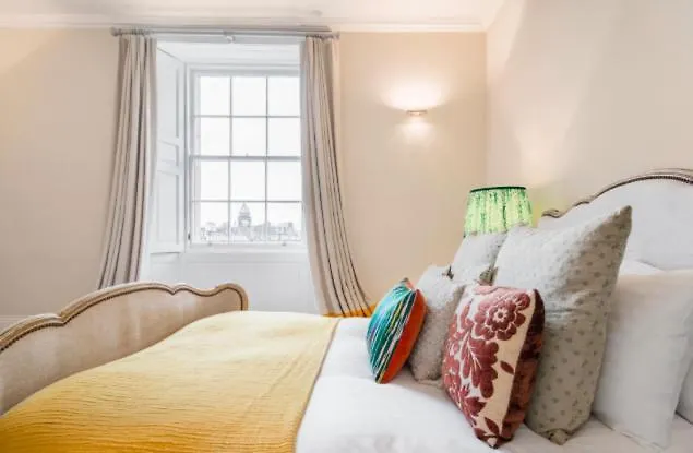 Daire North Castle Street Luxury 3 Bedroom/3 Bathroom Edinburgh