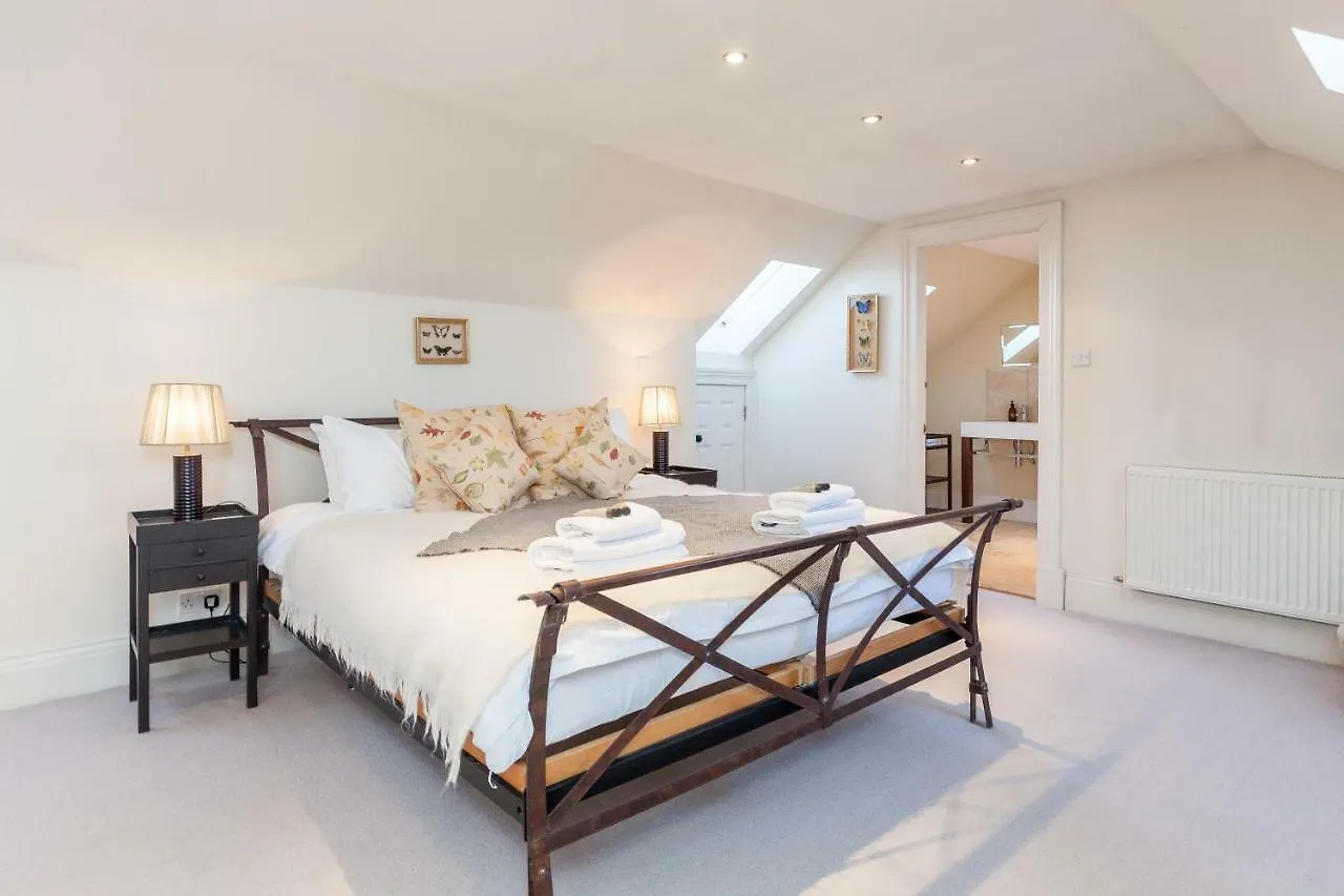 North Castle Street Luxury 3 Bedroom/3 Bathroom Edinburgh