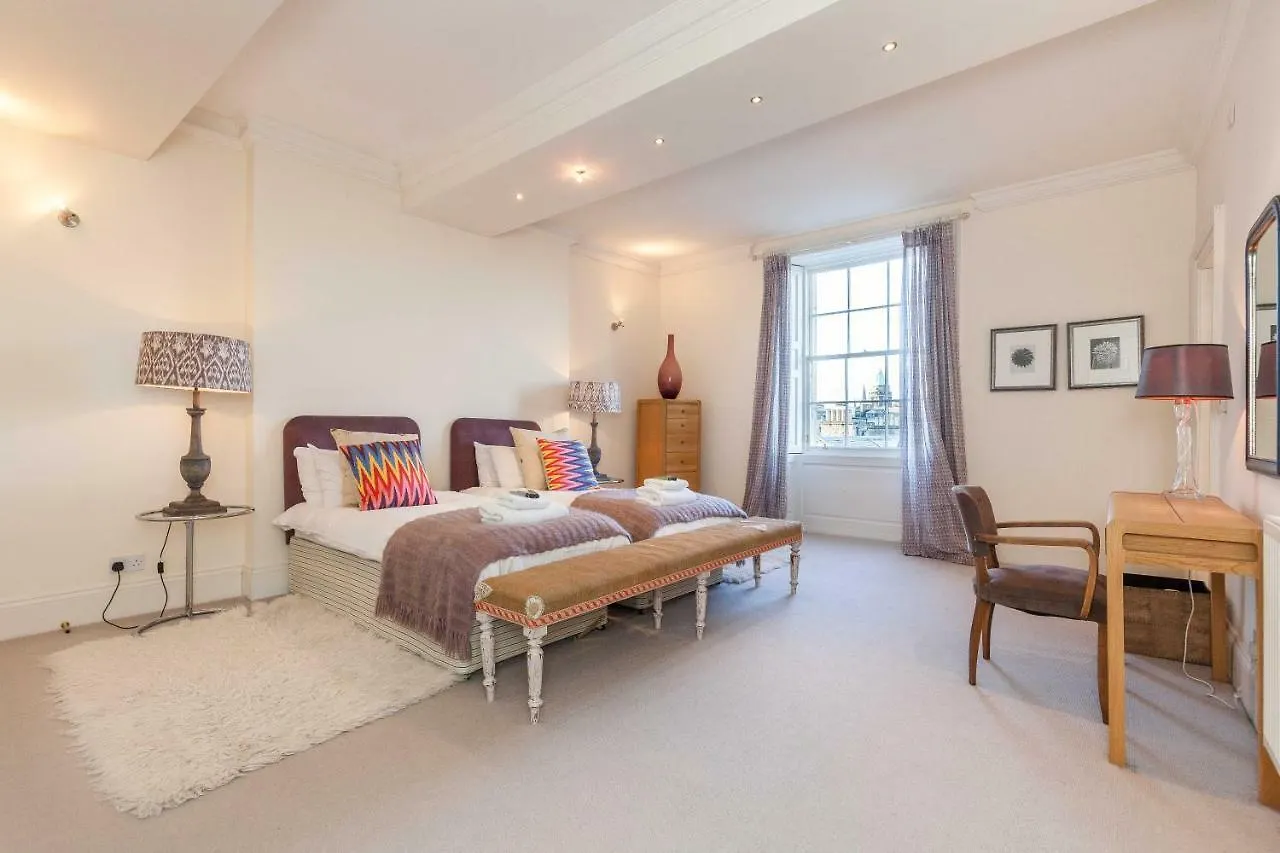 North Castle Street Luxury 3 Bedroom/3 Bathroom Édimbourg 0*,
