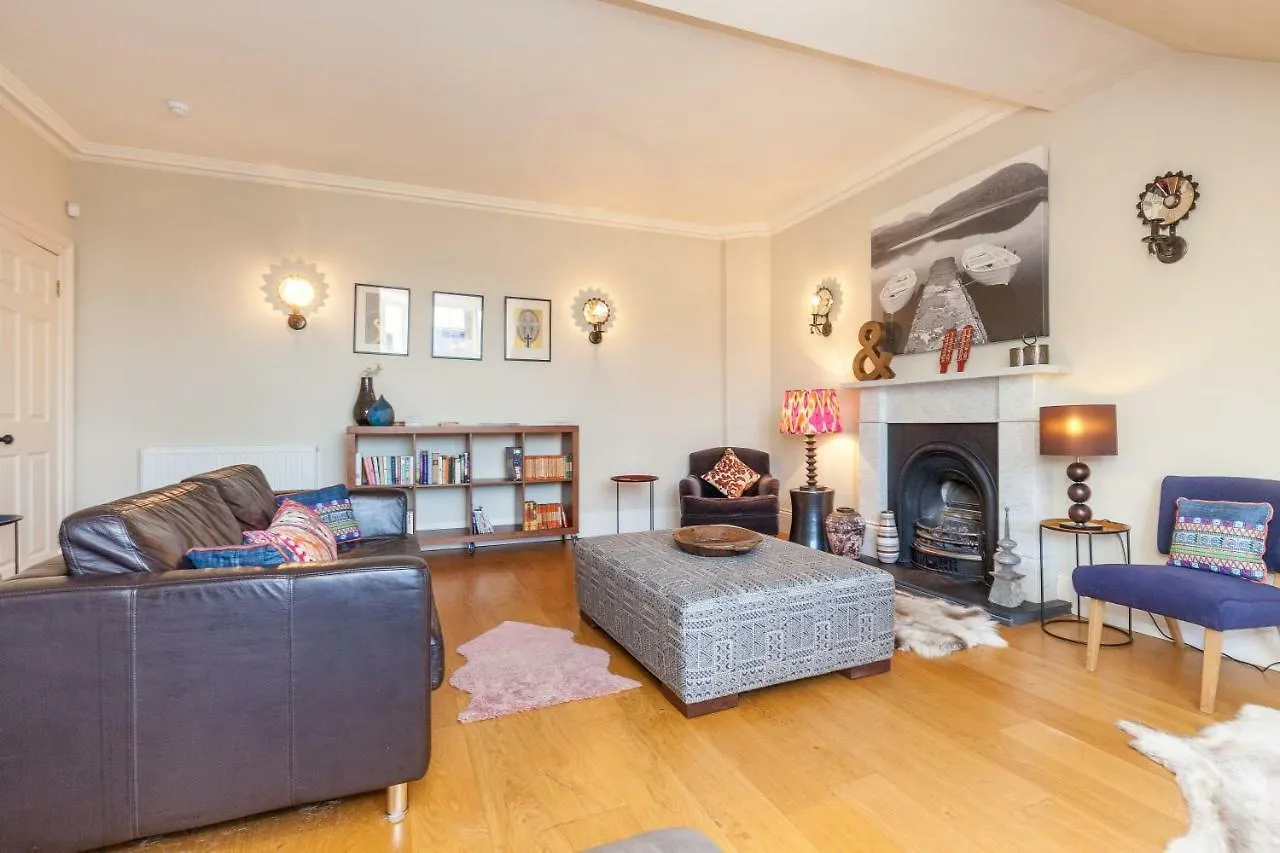 North Castle Street Luxury 3 Bedroom/3 Bathroom Édimbourg Appartement